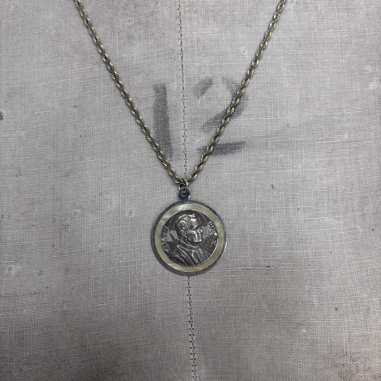 Chunky gold chain coin necklace