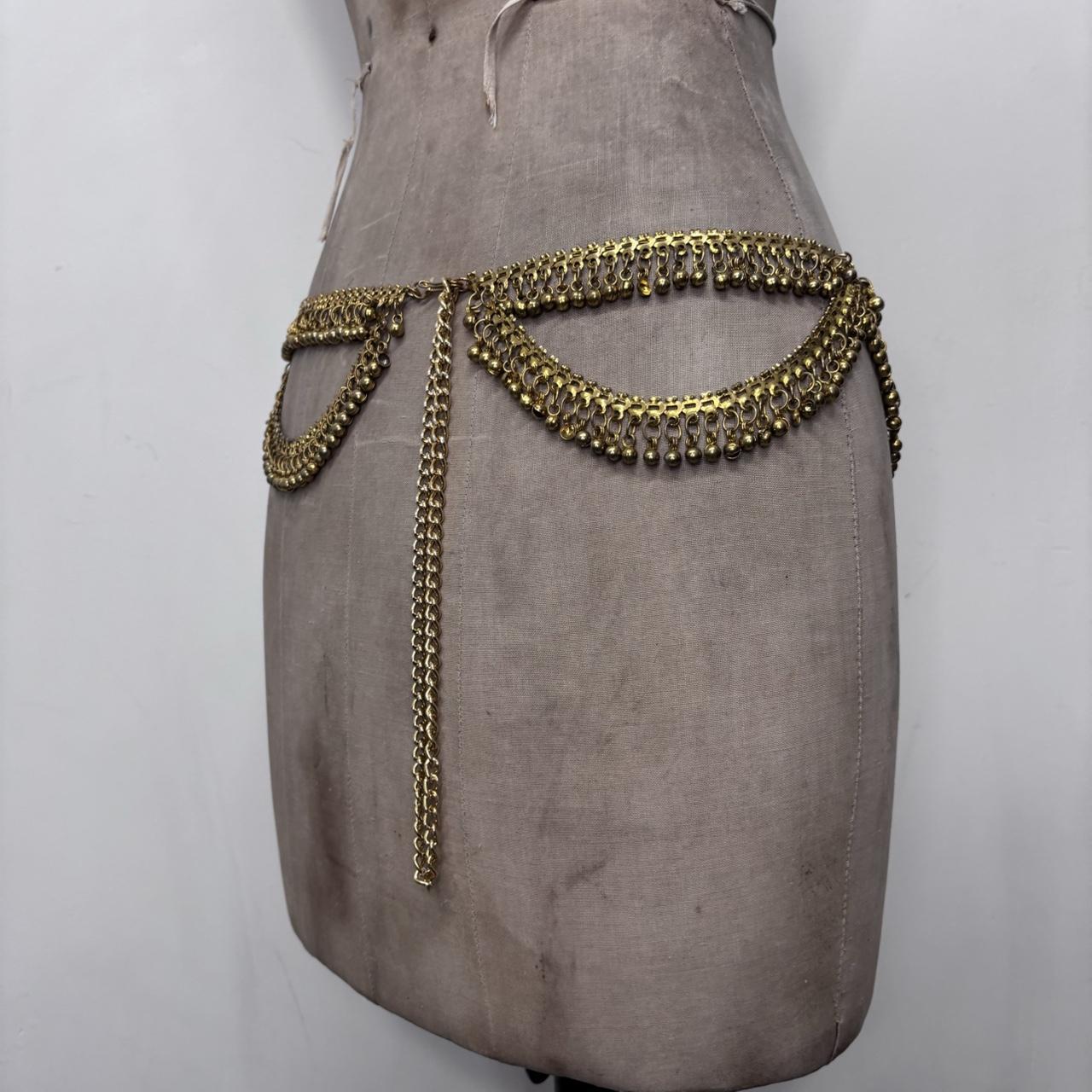 Gold draped chain belt