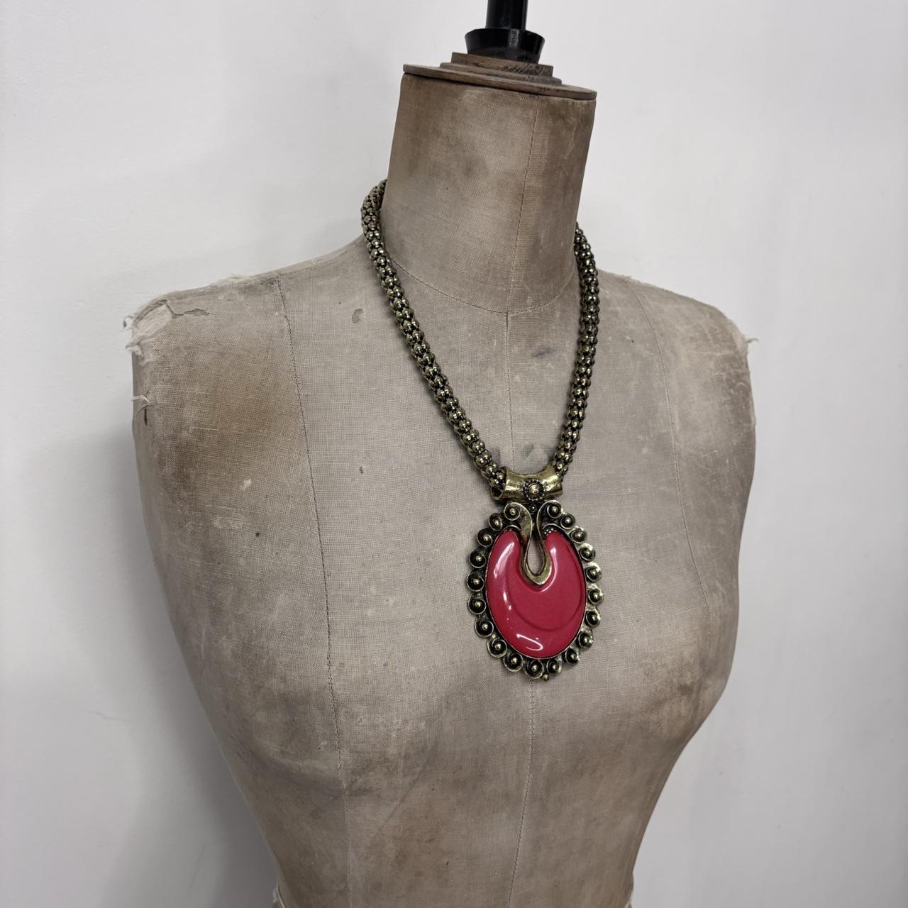 Chunky oversized gold necklace
