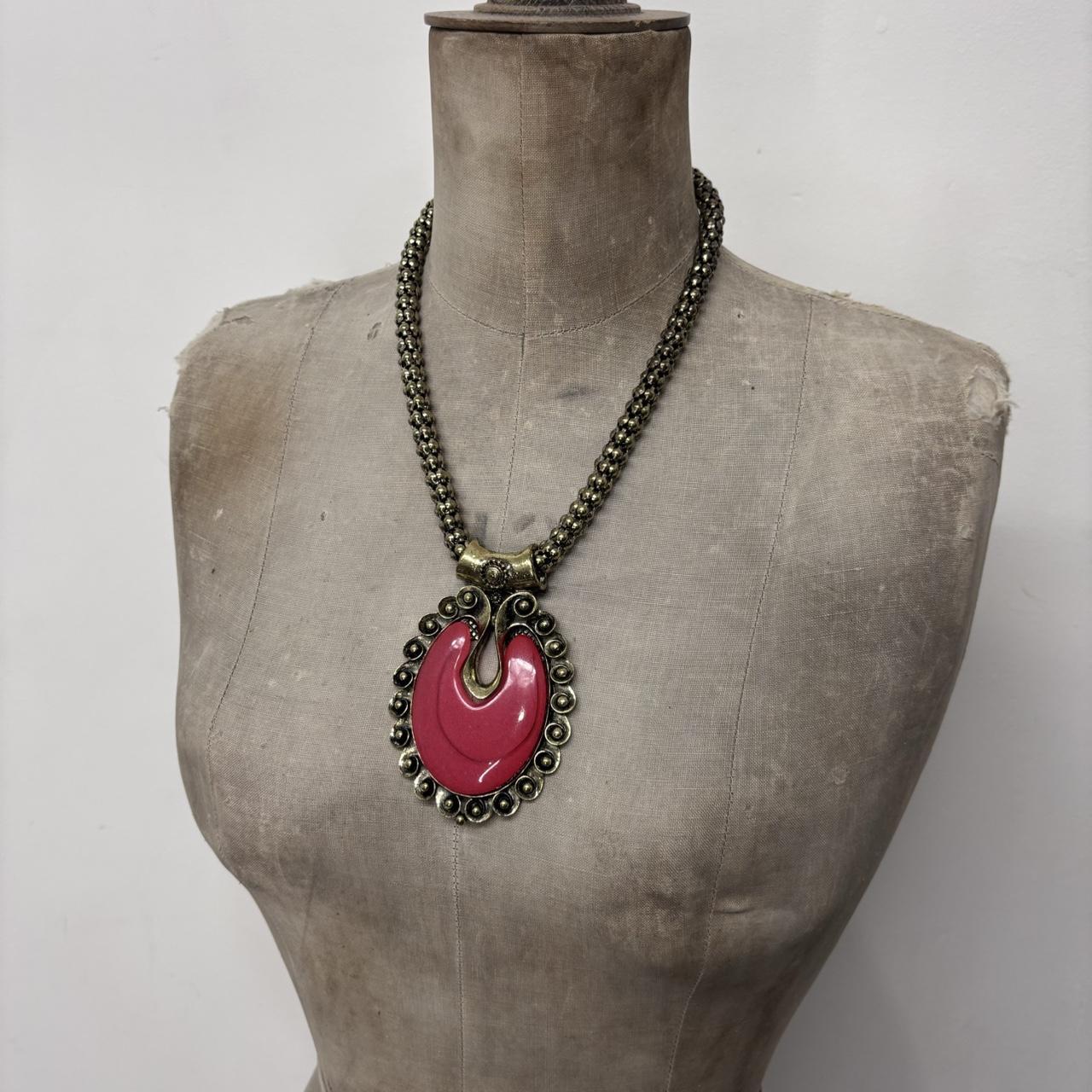 Chunky oversized gold necklace