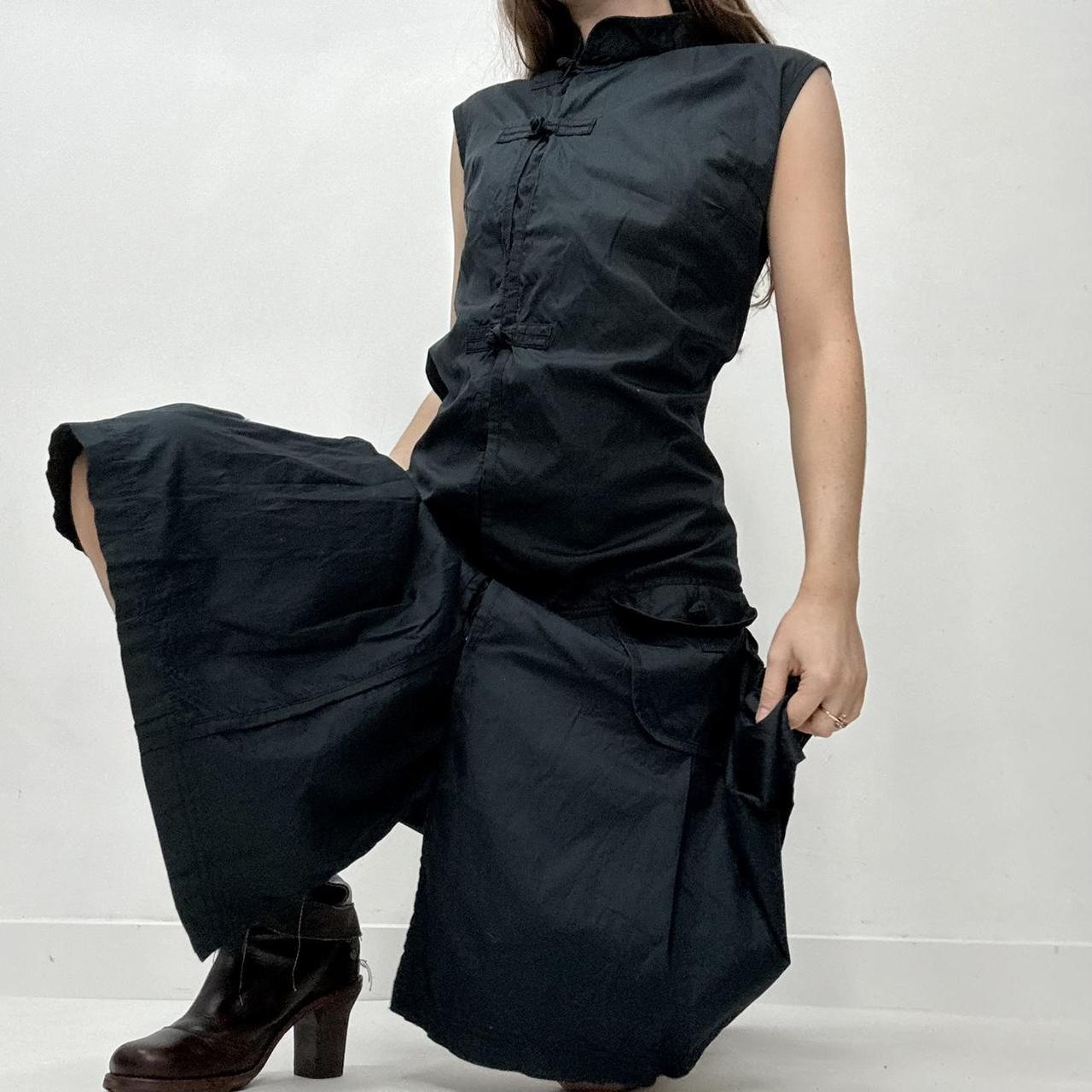 Black fitted asymmetrical marahashi dress