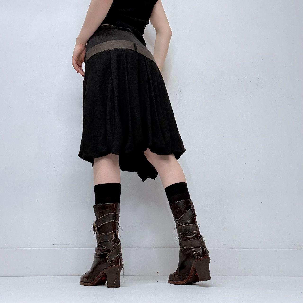 Low rise thick waistband cop copine skirt