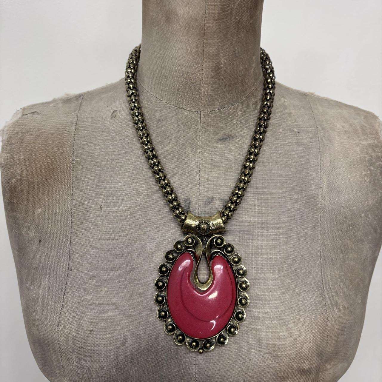 Chunky oversized gold necklace