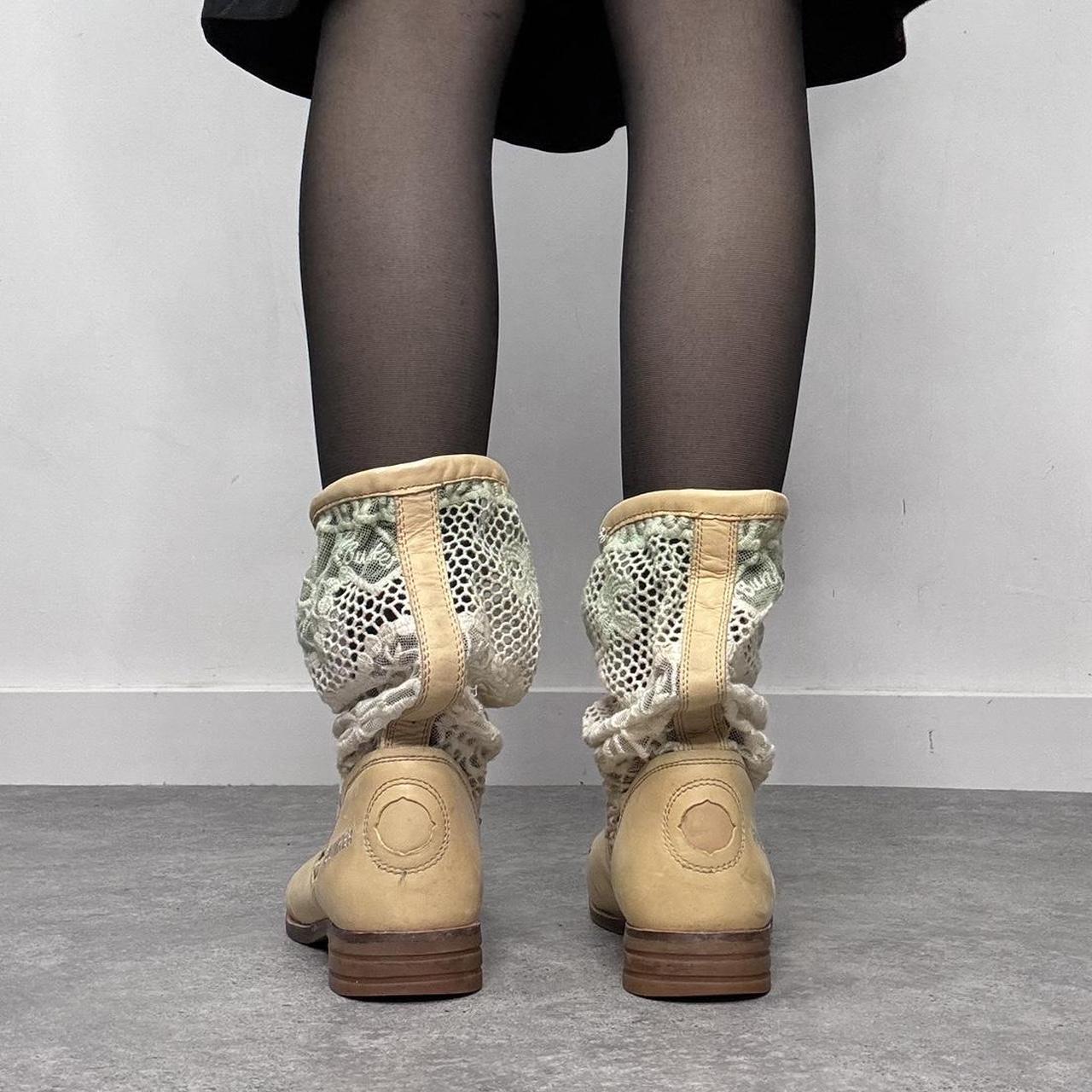 Chuckly leather lace boots