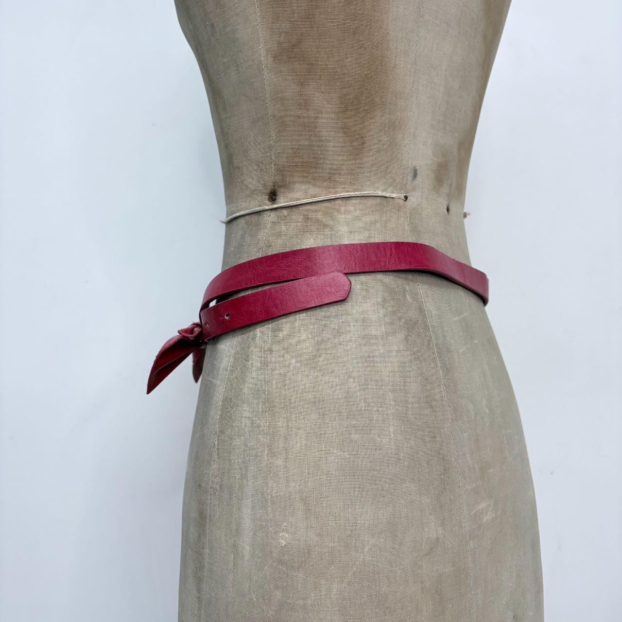 Red bow waist belt