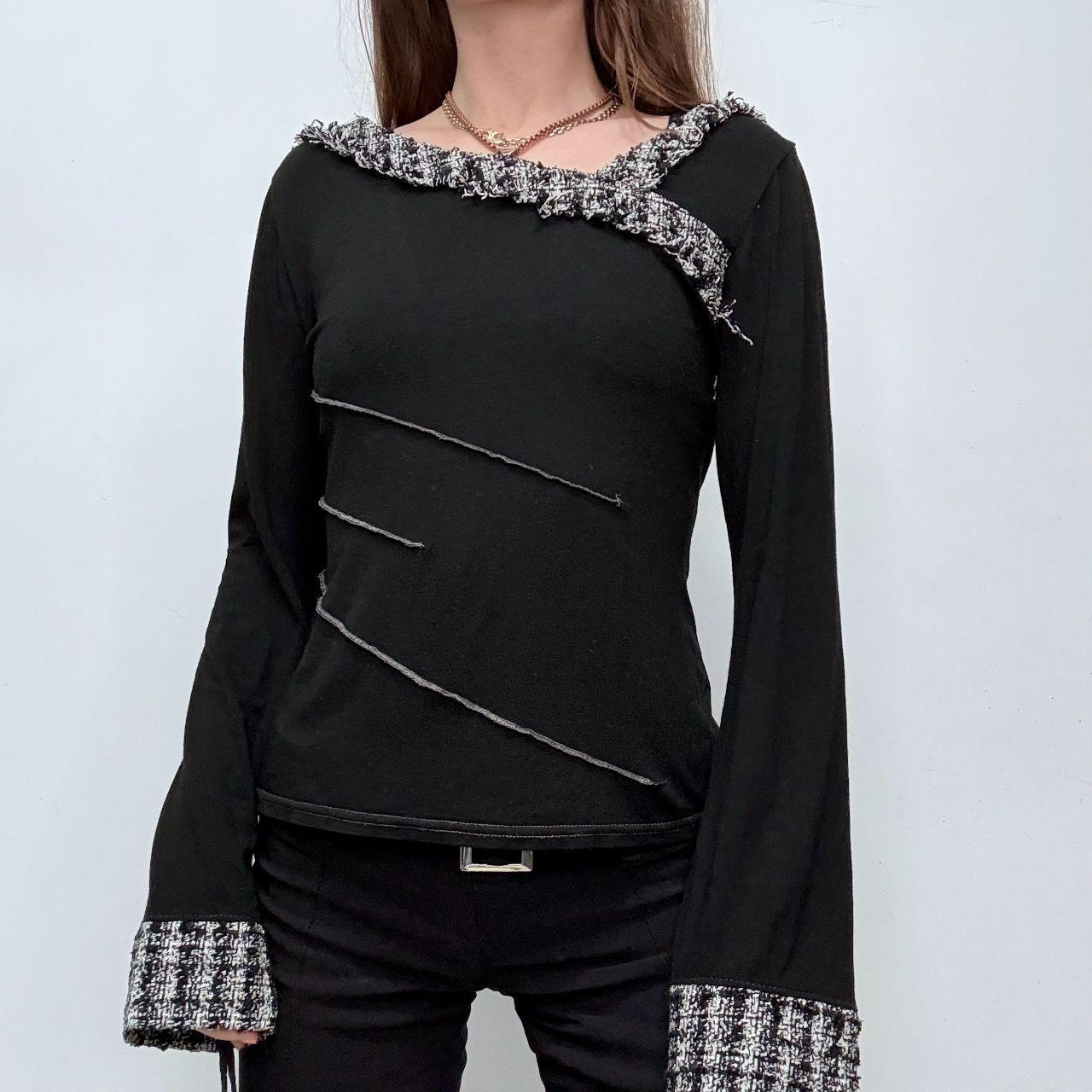 Black flared asymmetric t-shirt