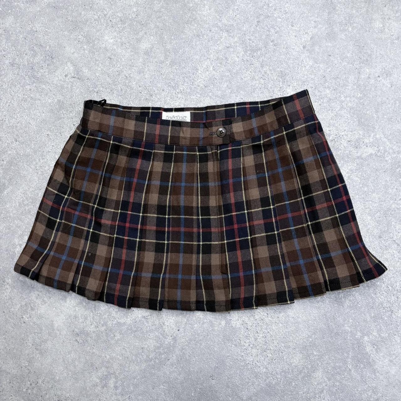 Pleated mini tartan skirt