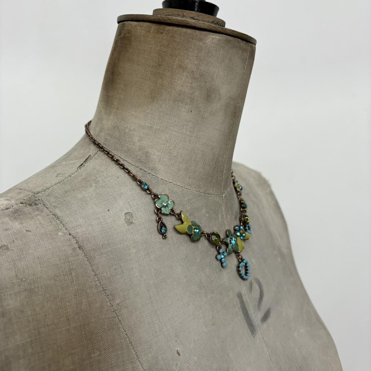 Gem flower fairy necklace