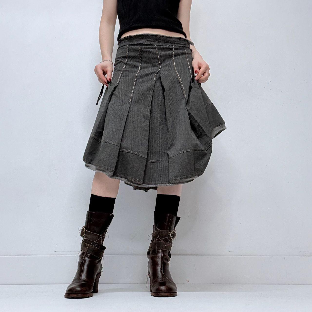 Grey pleated grunge skirt