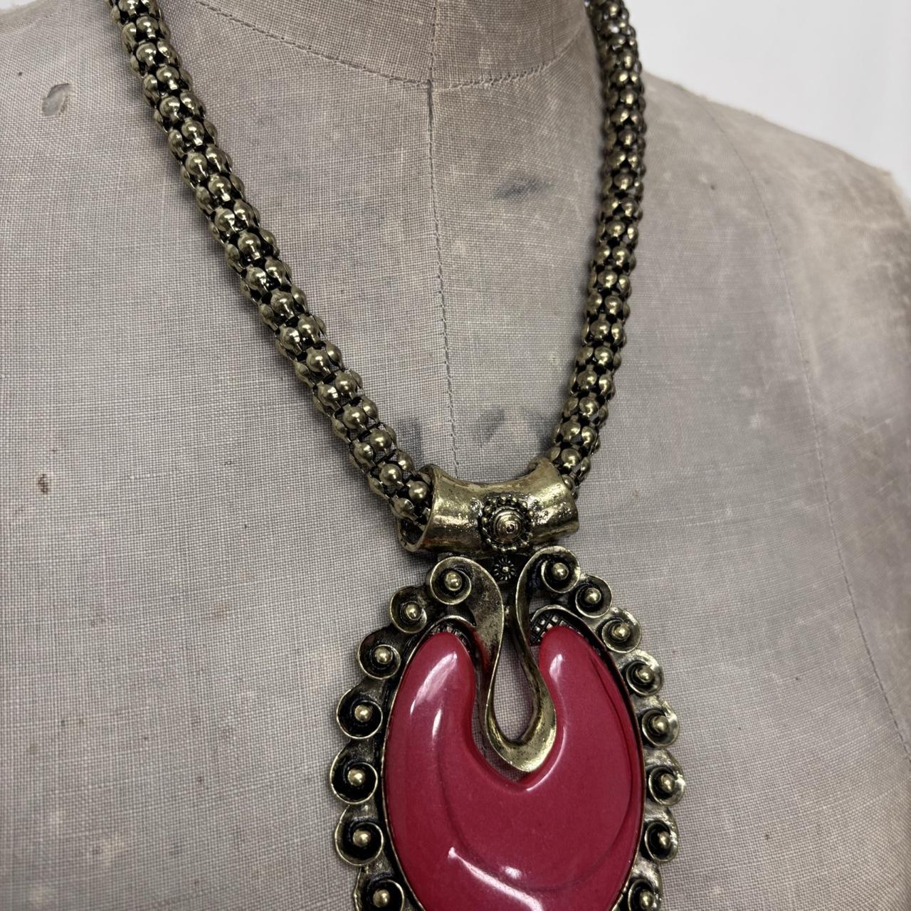 Chunky oversized gold necklace