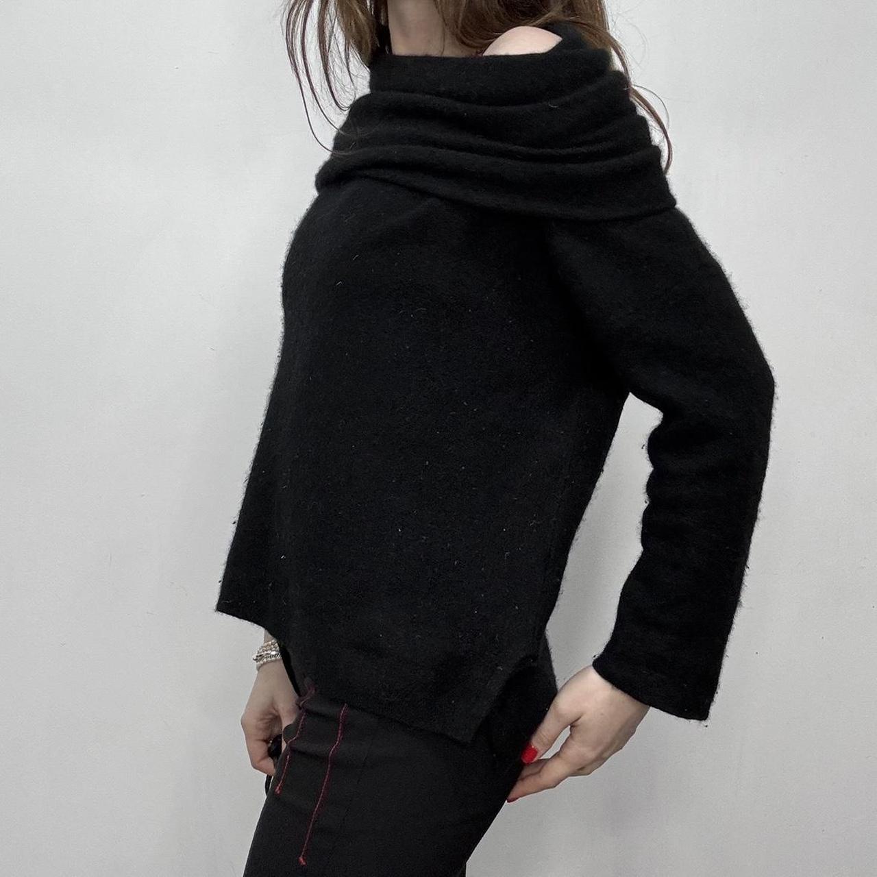 Black cashmere slouchy jumper