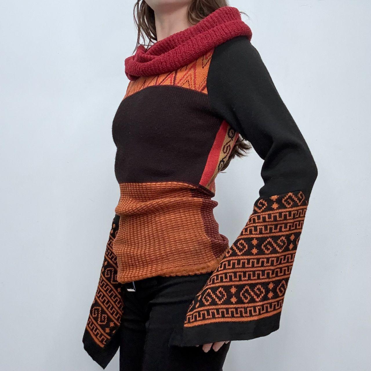 Flared graphic Save The Queen jumper
