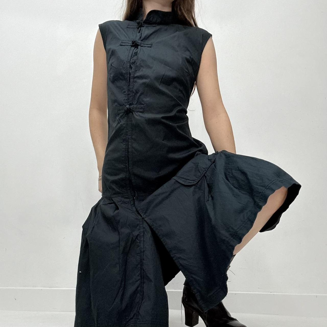 Black fitted asymmetrical marahashi dress