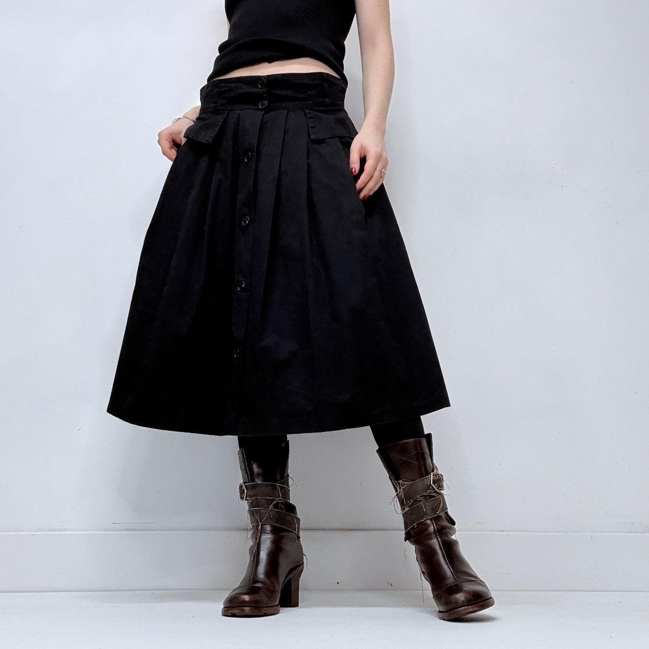 Pleated black flare skirt