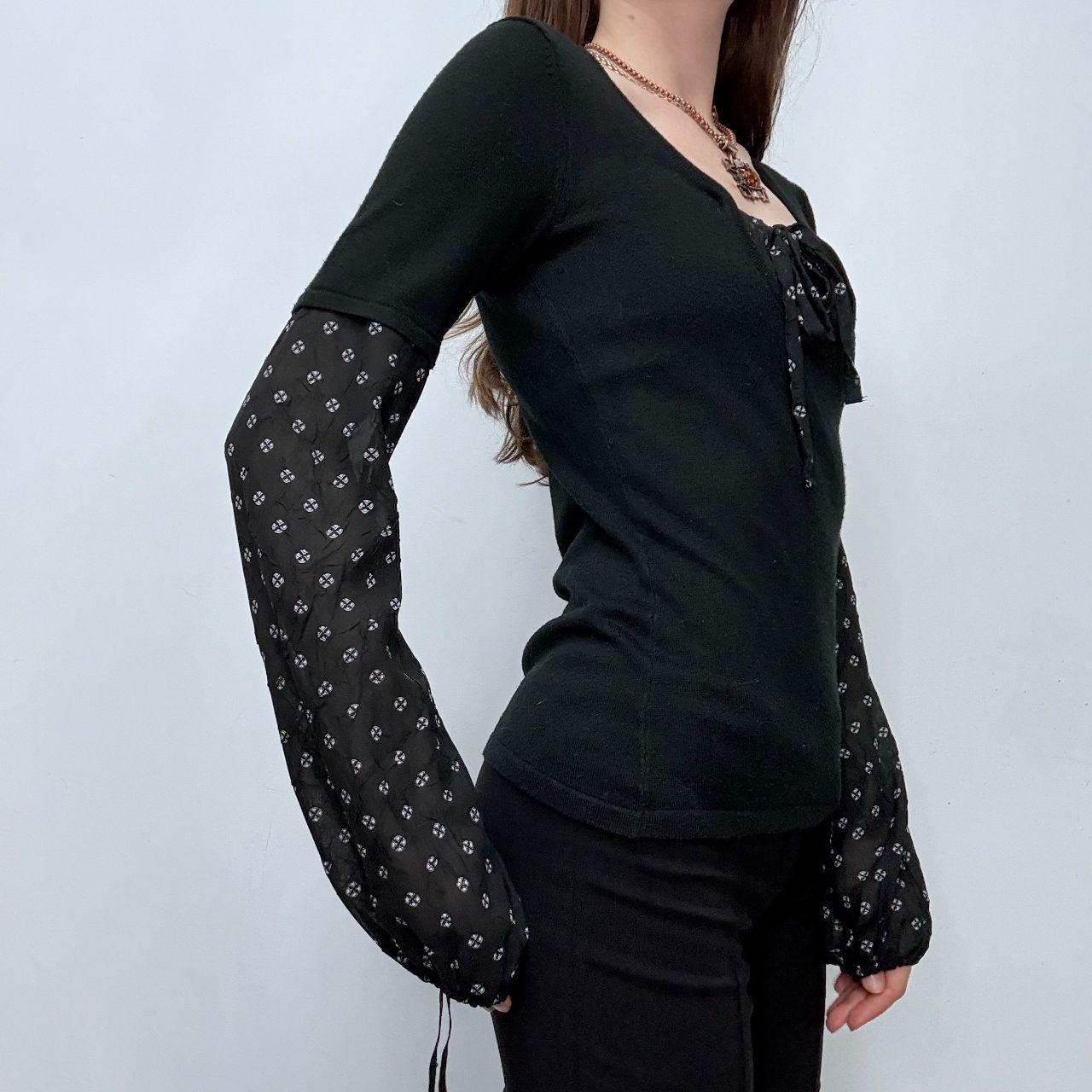 Black fitted flared puff shirt