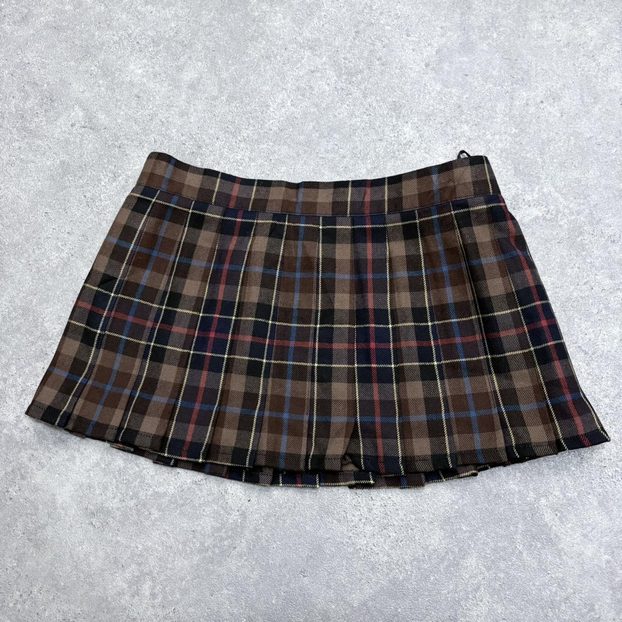 Pleated mini tartan skirt