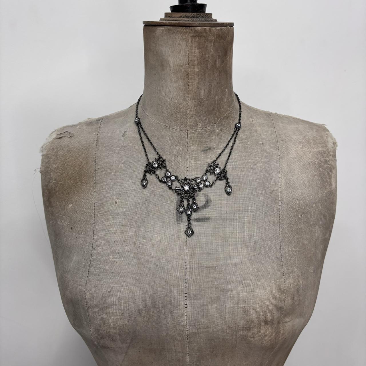 Drape gothic grunge necklace