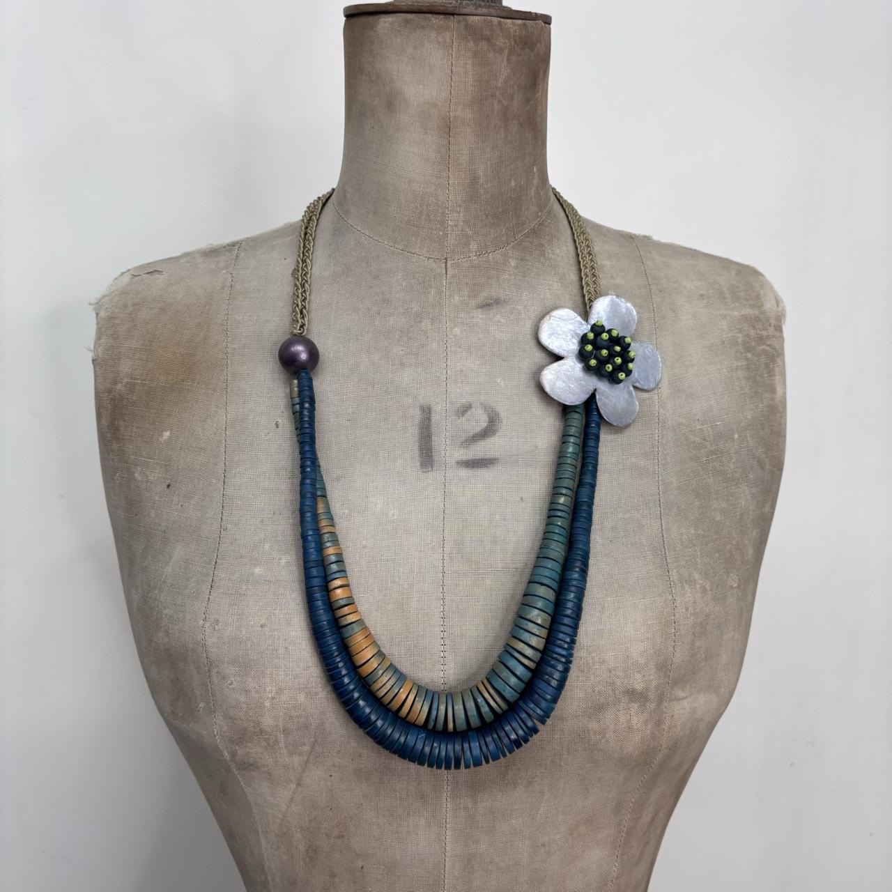Long beaded flower necklace