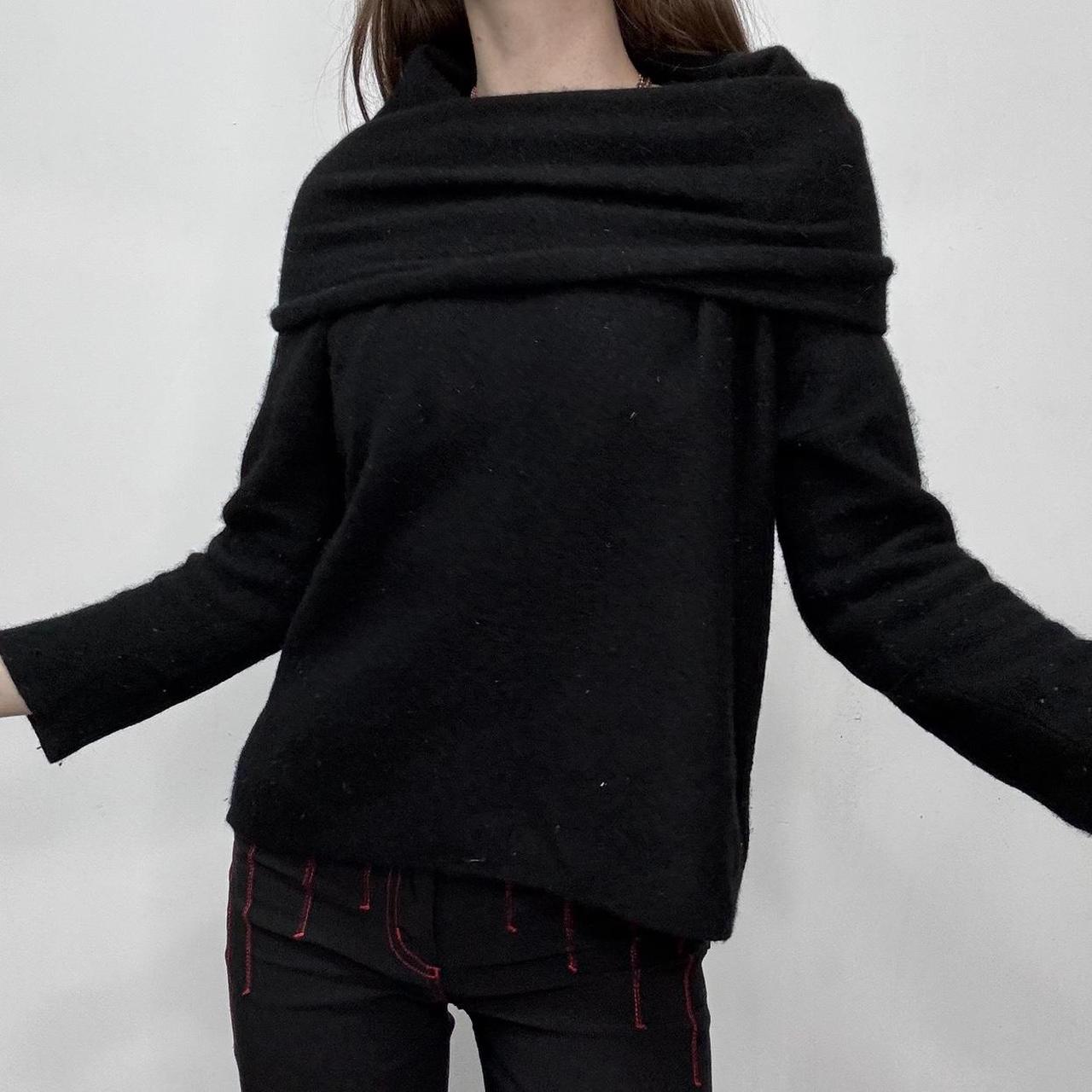 Black cashmere slouchy jumper
