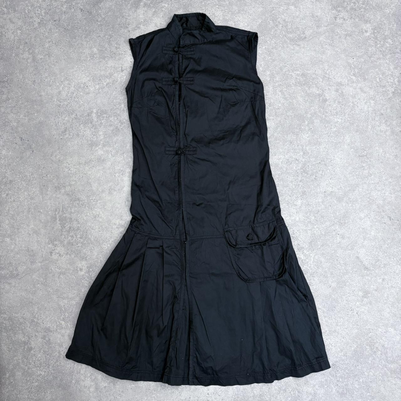 Black fitted asymmetrical marahashi dress