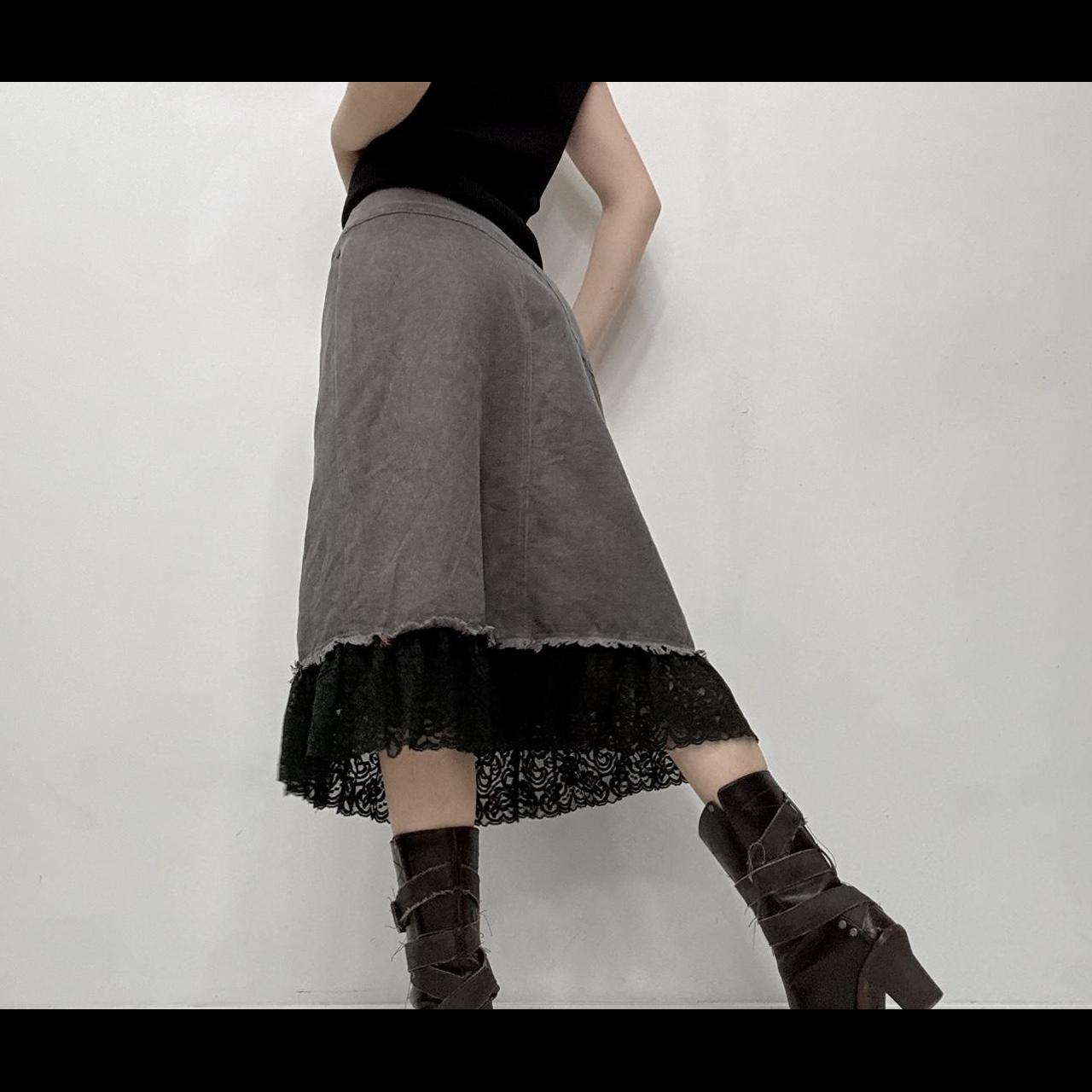 Ebroidered lace midi skirt