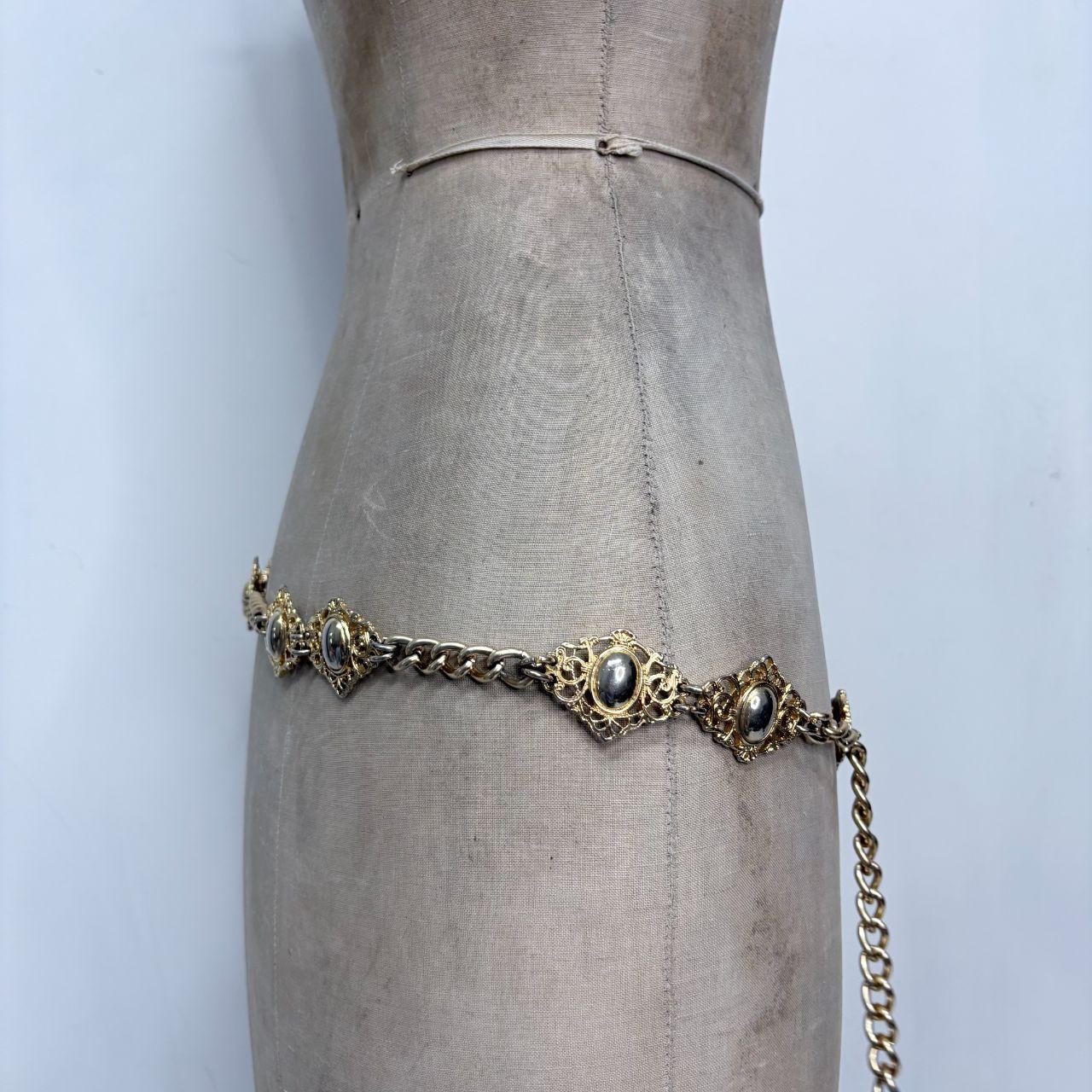 Chunky gold waist chain belt