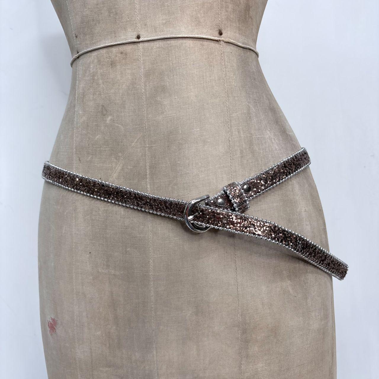 Thin silver giltter belt