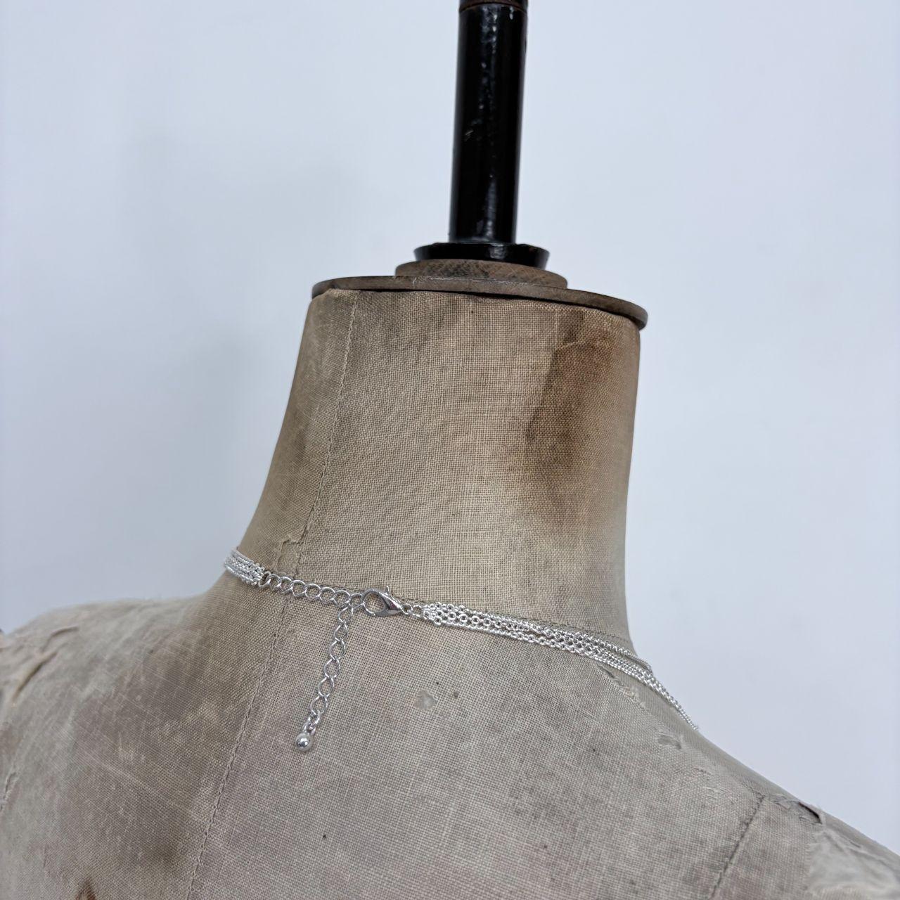 Layered silver chain quartz necklace