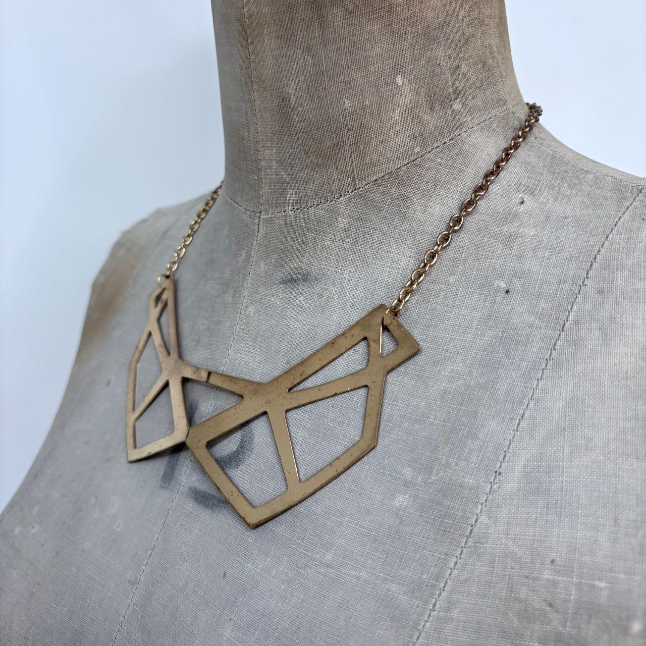 Chunky geometric gold chain necklace