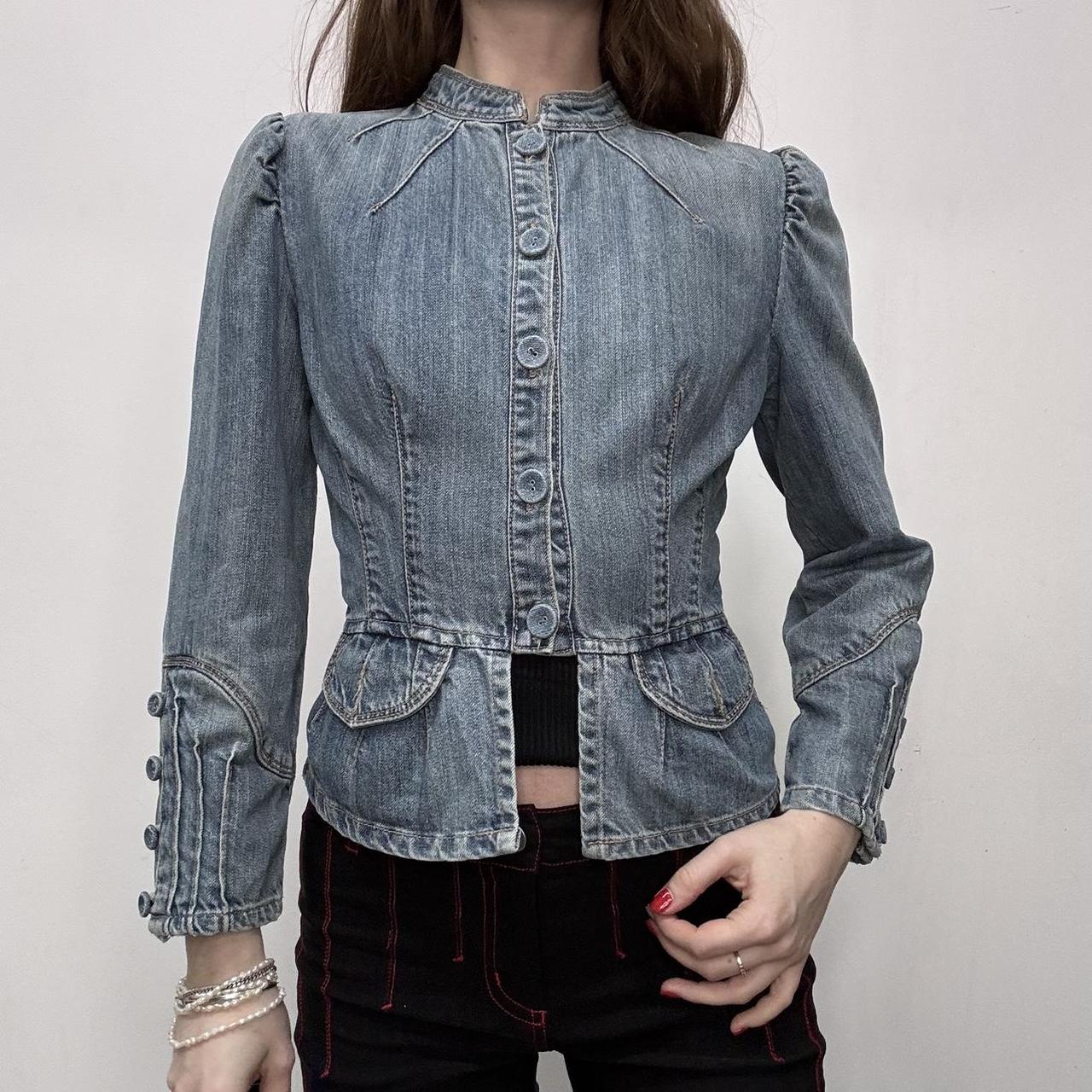 Distressed fitted denim jacket