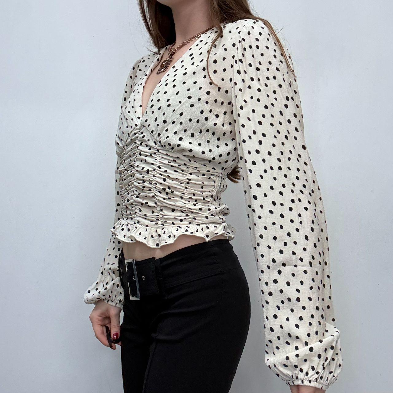 Polkadot puff gathered shirt