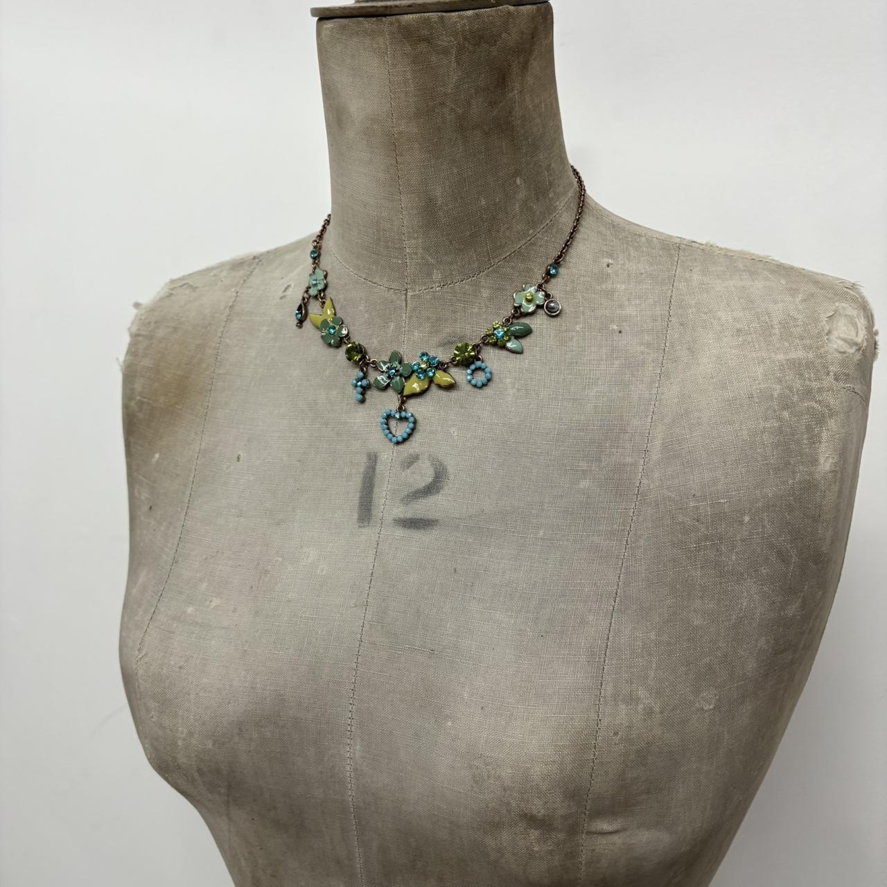Gem flower fairy necklace