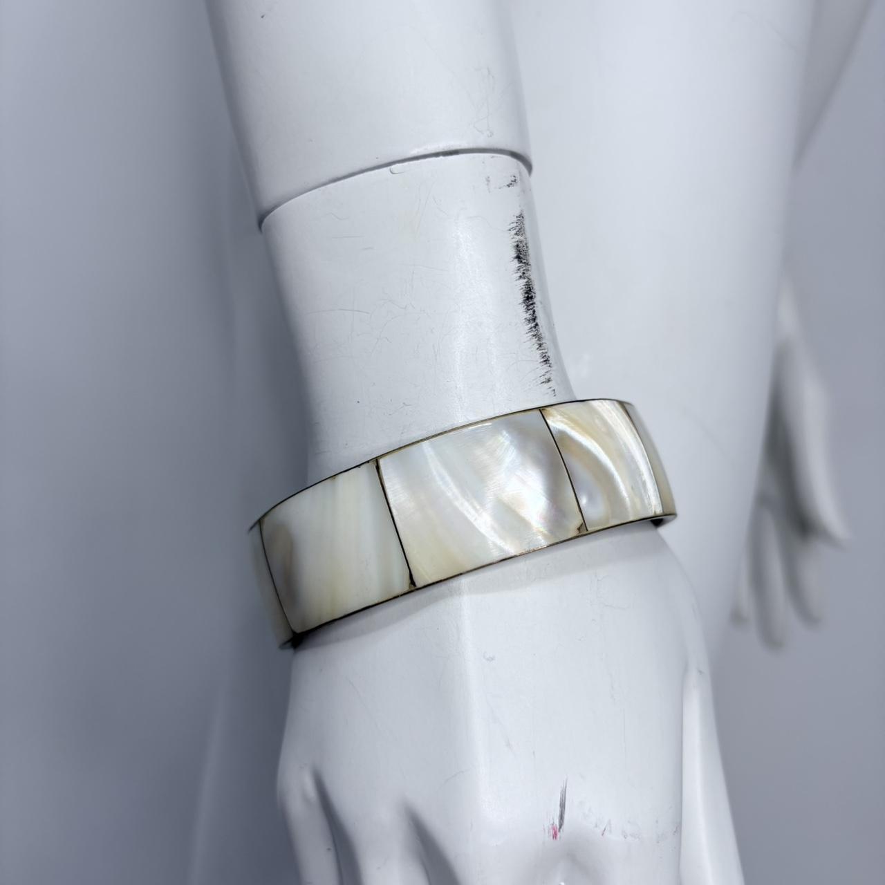 Chunky mother of pearl bangle Bracelet
