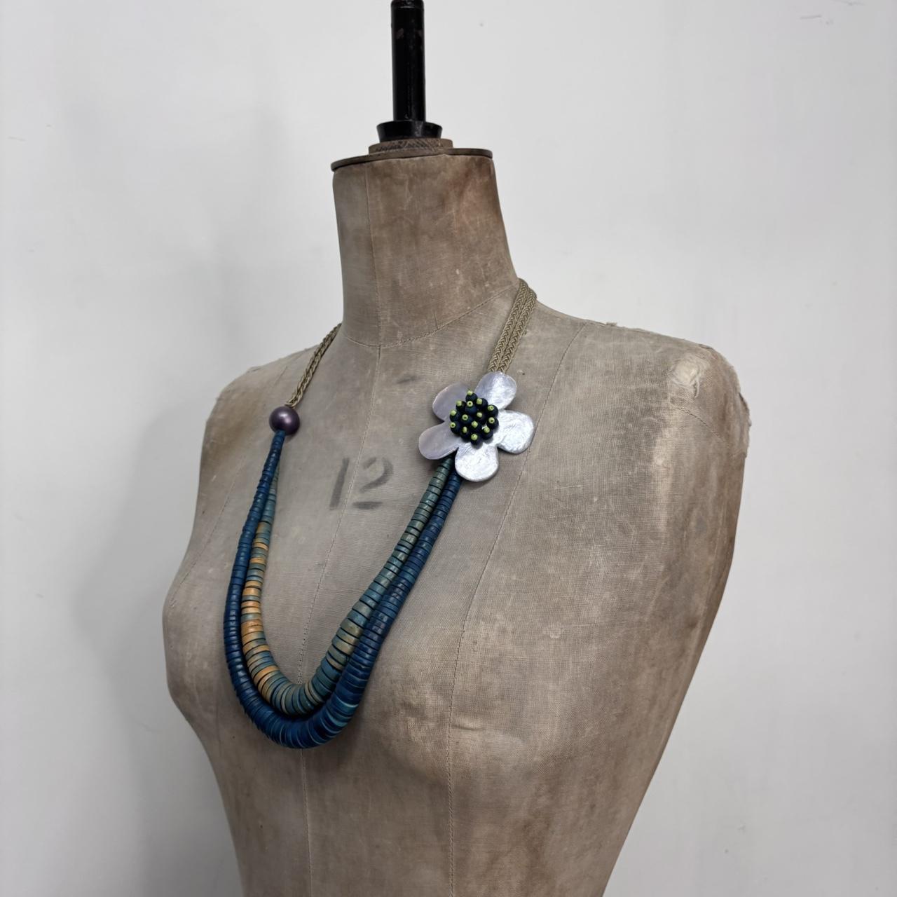Long beaded flower necklace