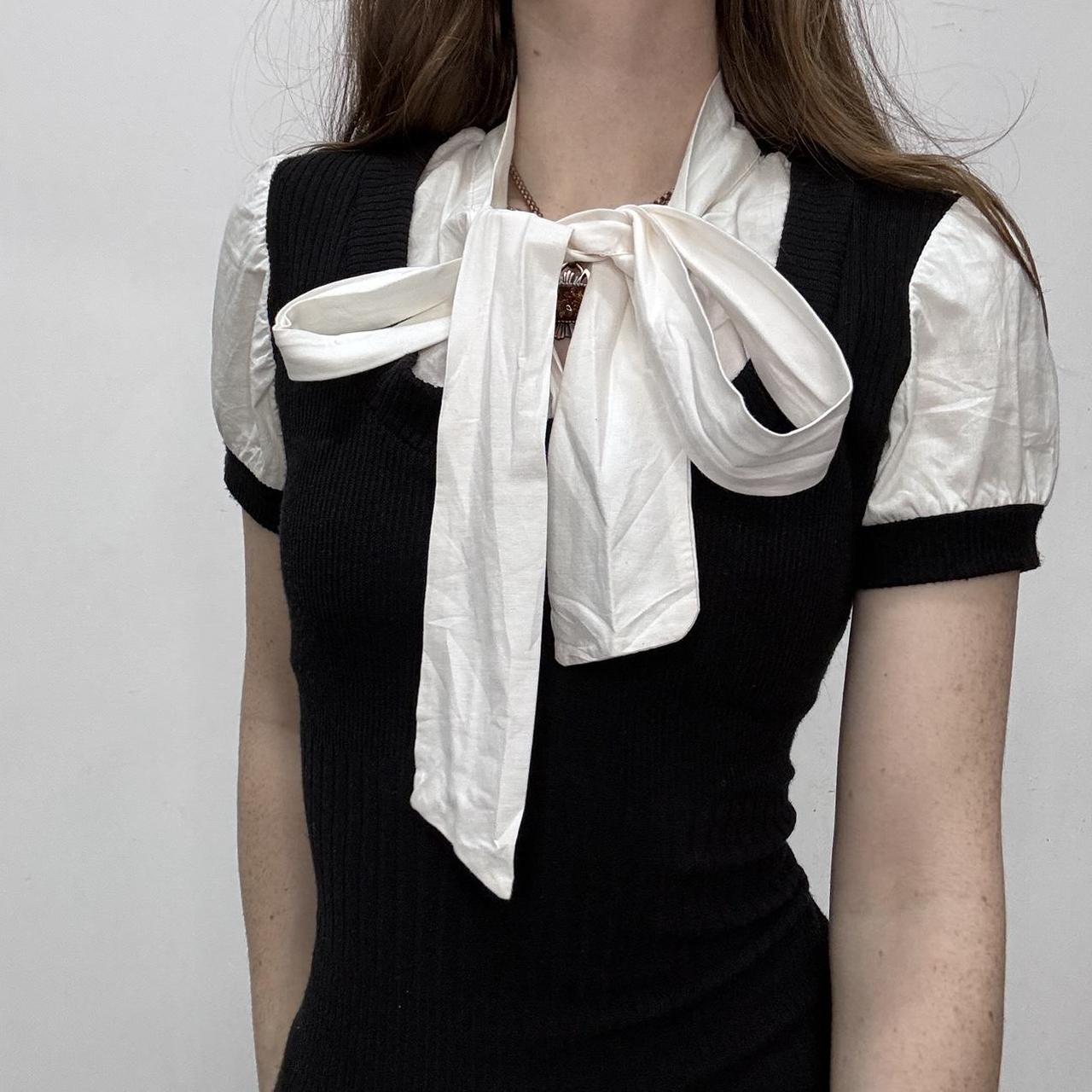 Preppy bow neck shirt