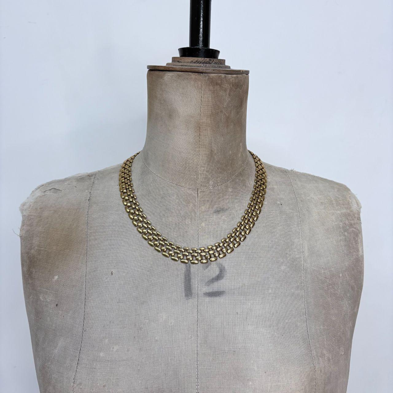 Gold chunky chain necklace
