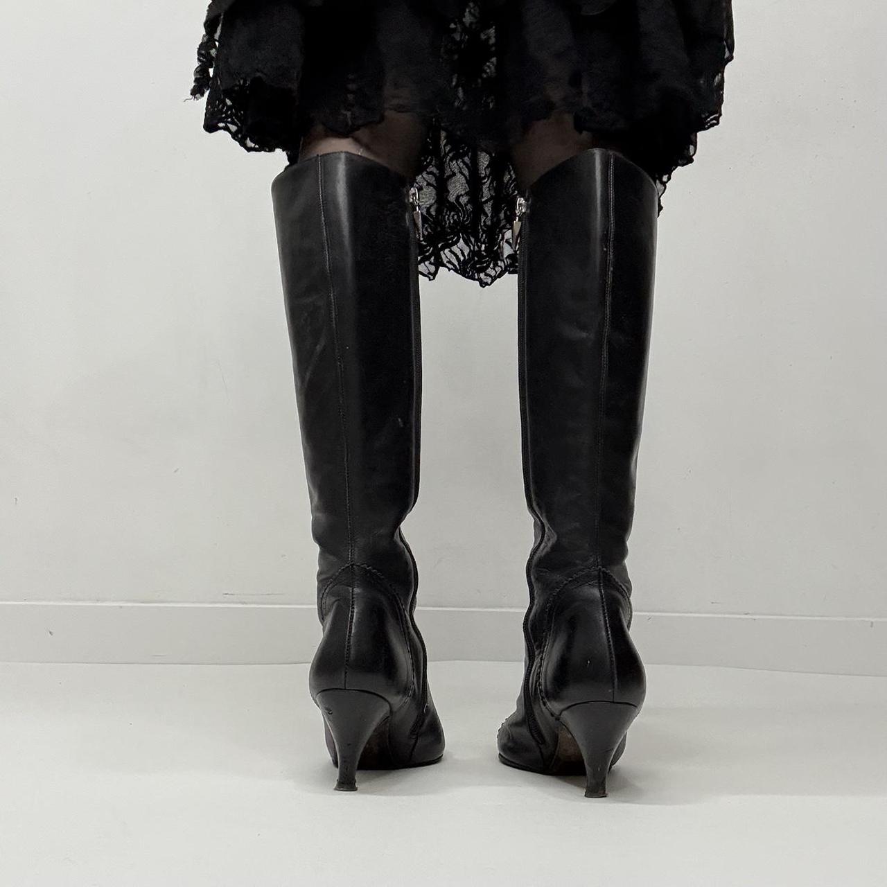 Black kitten heel boots