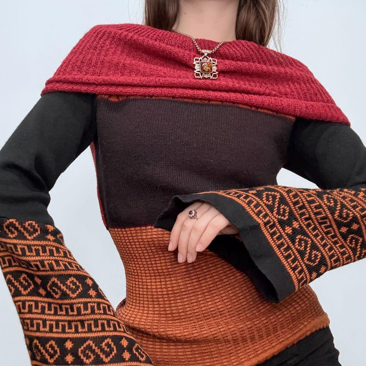 Flared graphic Save The Queen jumper