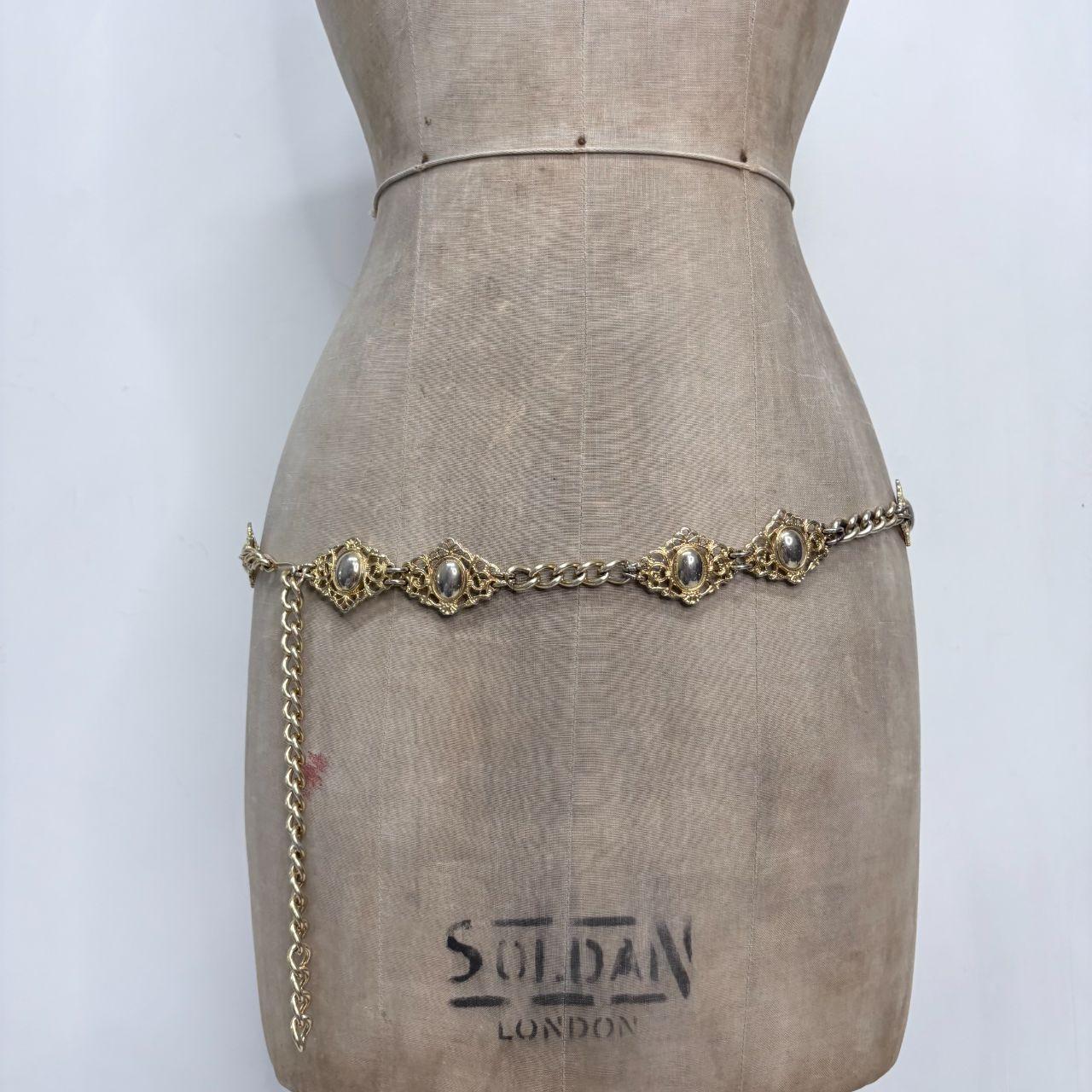 Chunky gold waist chain belt