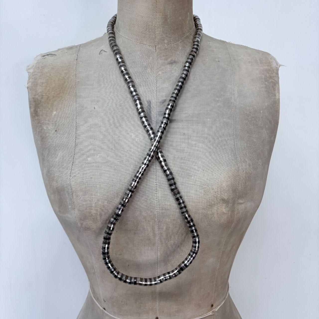 Chunky 90s metal stuctured necklace