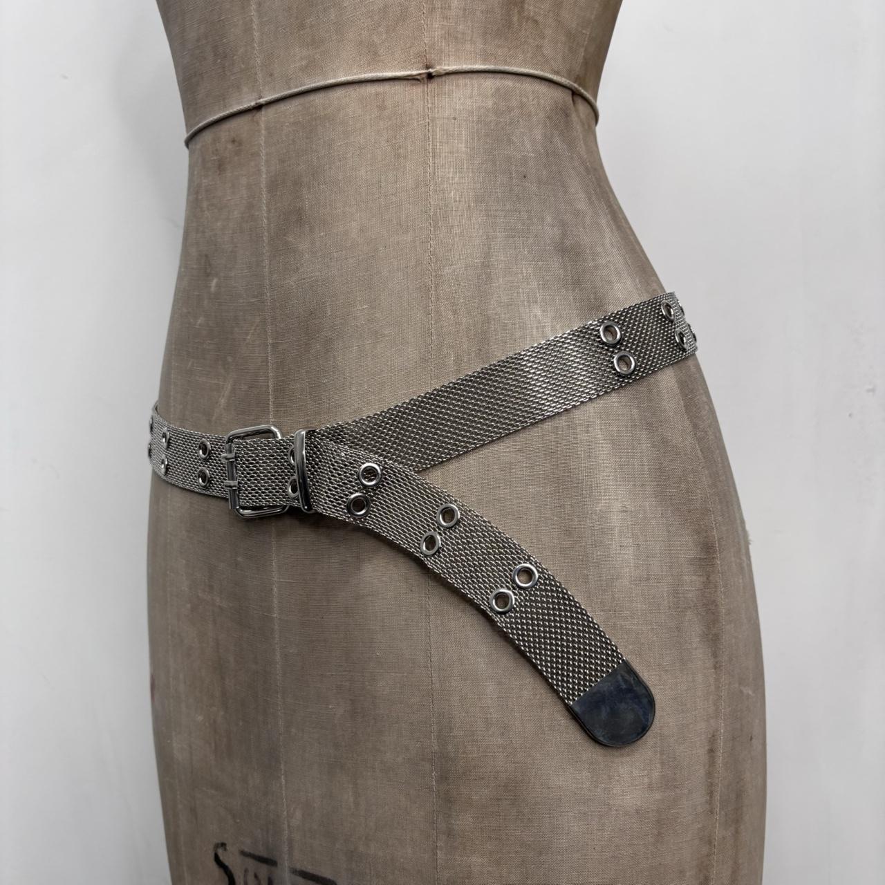 Silver chain metal belt