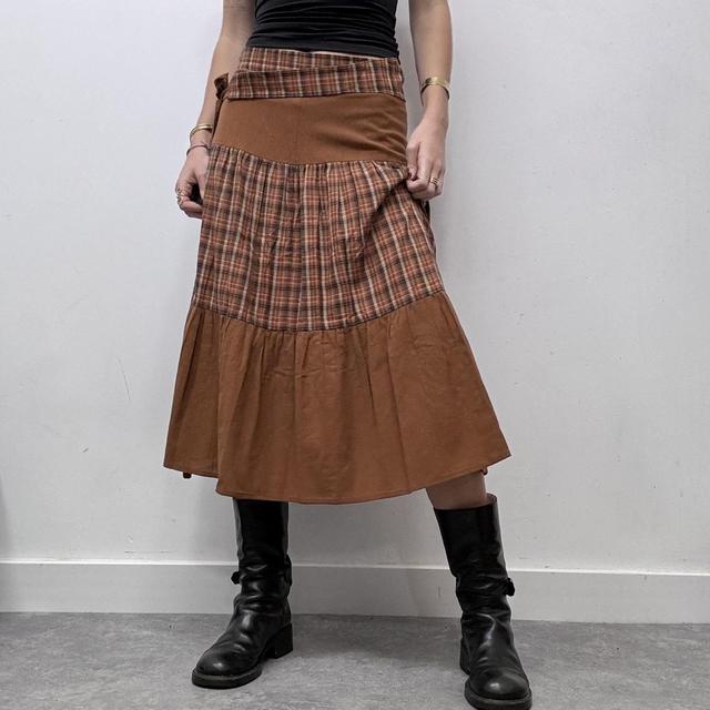 Checked autumnal tiered skirt