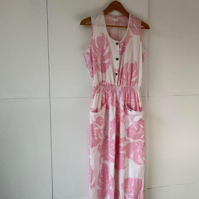 Pink graphic overalls / jumpsuit in cheese-monster plant leaf floral print - 90s / Y2k