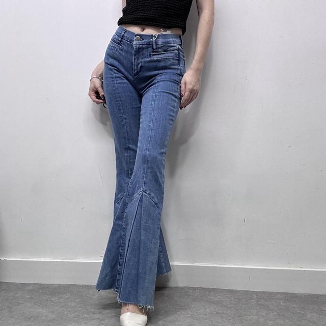 Flared pleated bootcut jeans