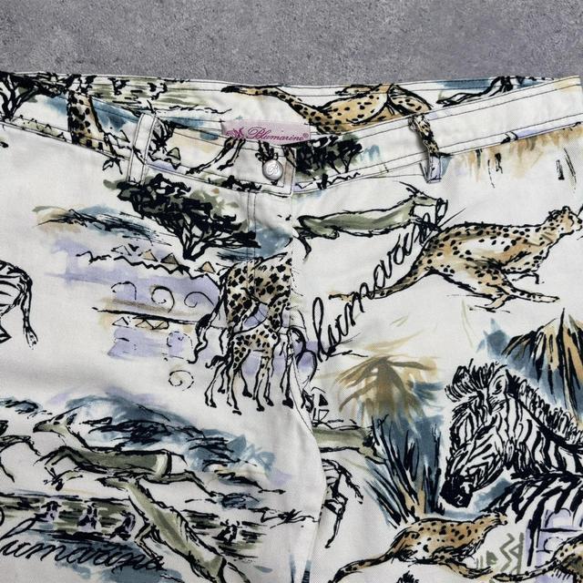 Graphic blumarine capri pants