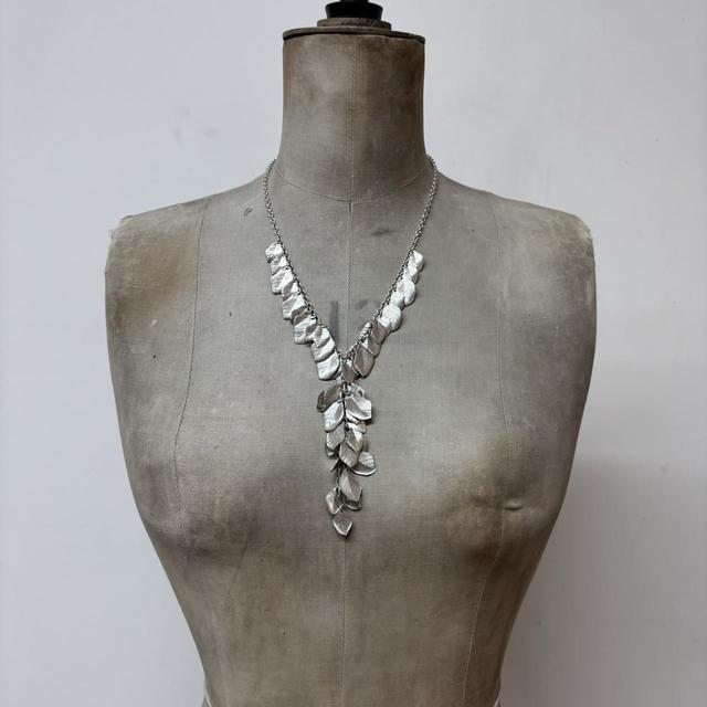 Silver layered leaf chain necklace