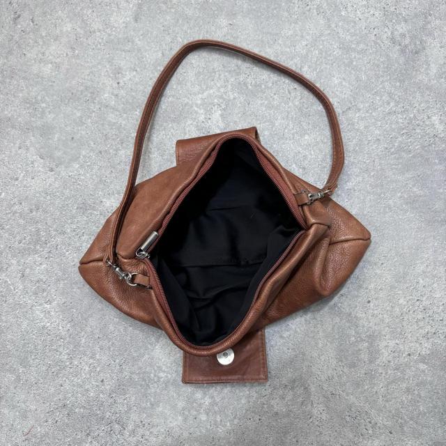 Brown leather bow shoulder bag