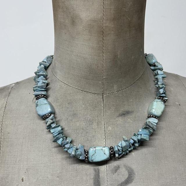 Chunky turquoise crystal necklace