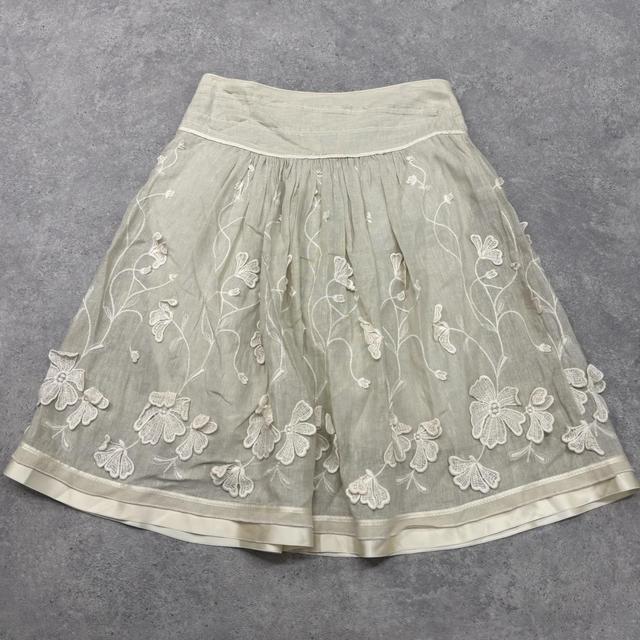 Cream flared puff appliqué midi skirt