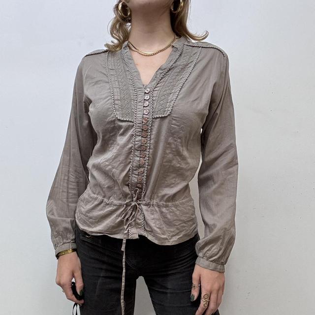 Brown button lace fairy shirt